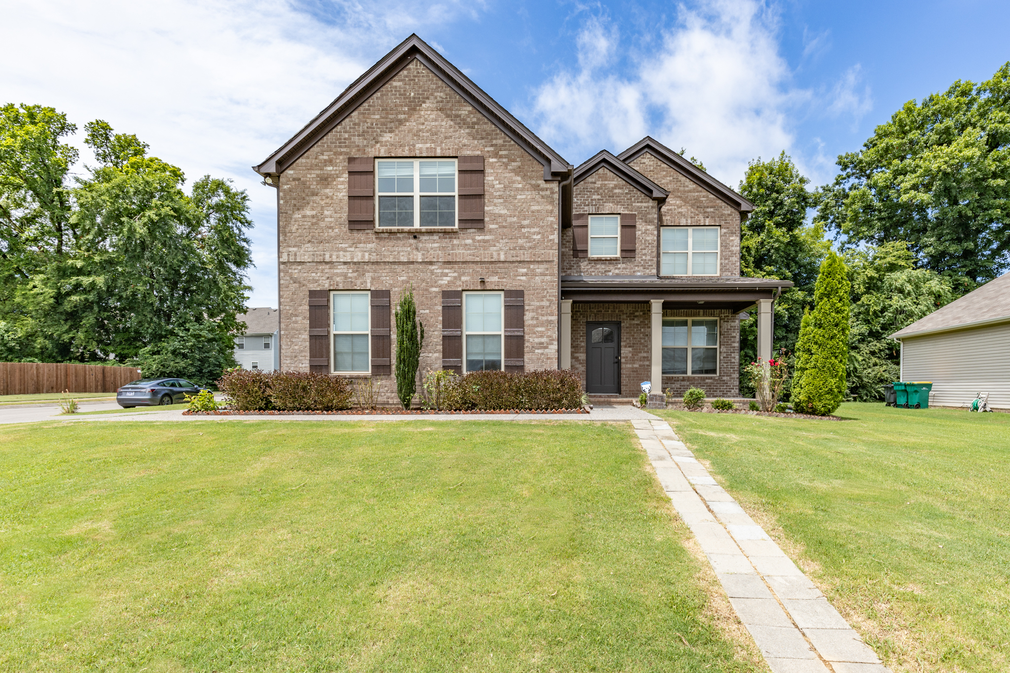 1061 Daniel Lane