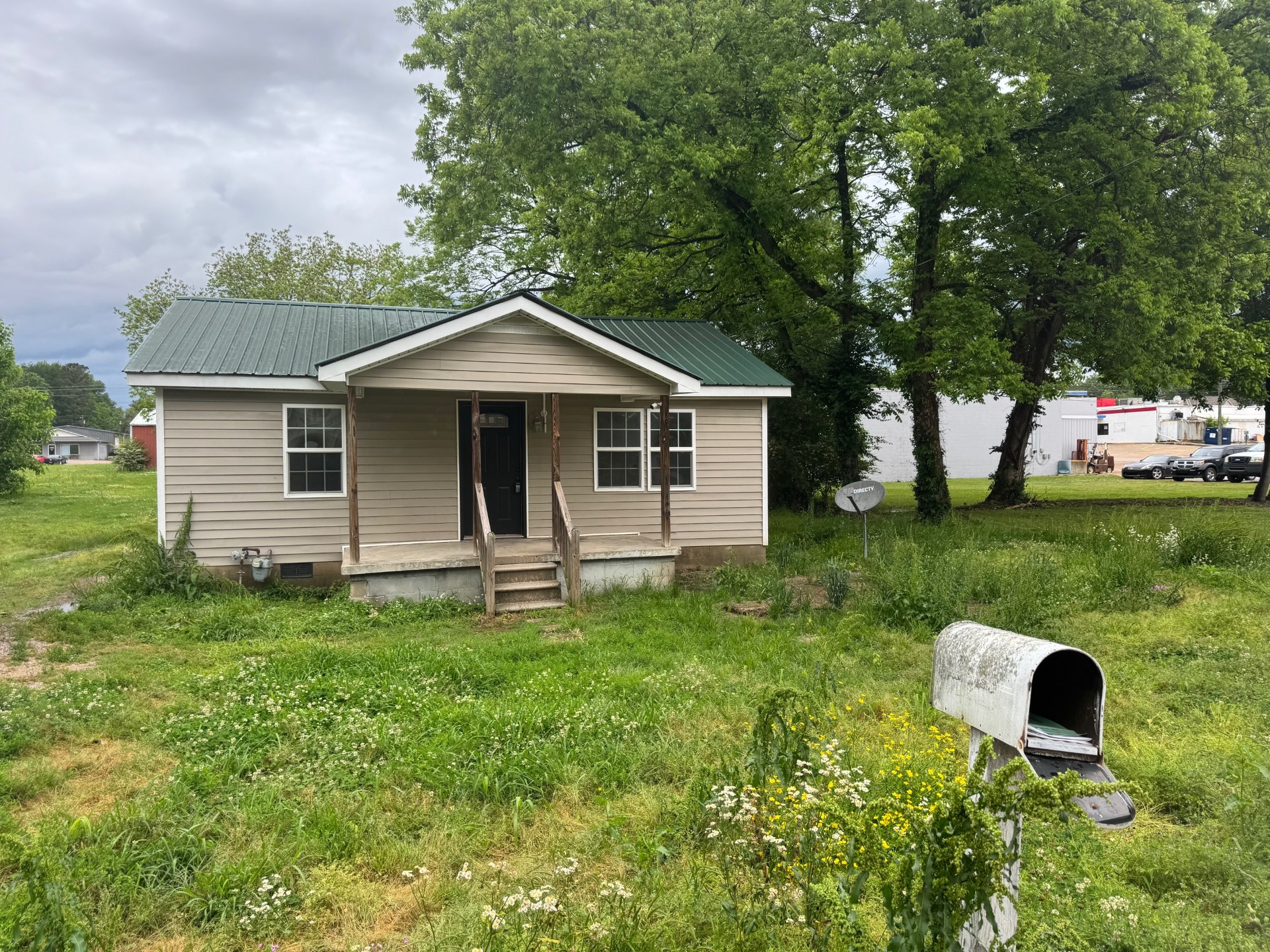 Property main image